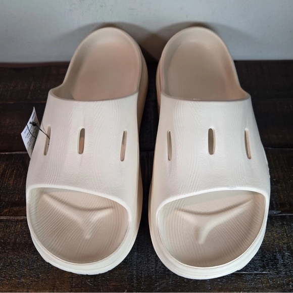 Hoka Slides - Picture 2 of 6
